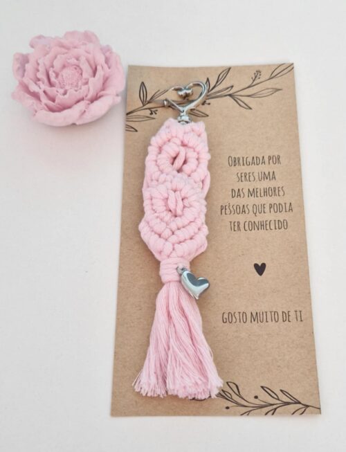 Porta chaves nó infinito macramé - coração
