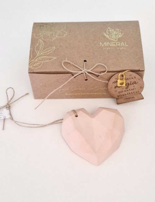 Coração geométrico coral - Cerâmica Perfumada da Mineral Organic Crafts