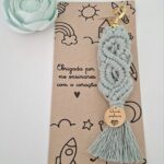Porta chaves em macramé - Professora