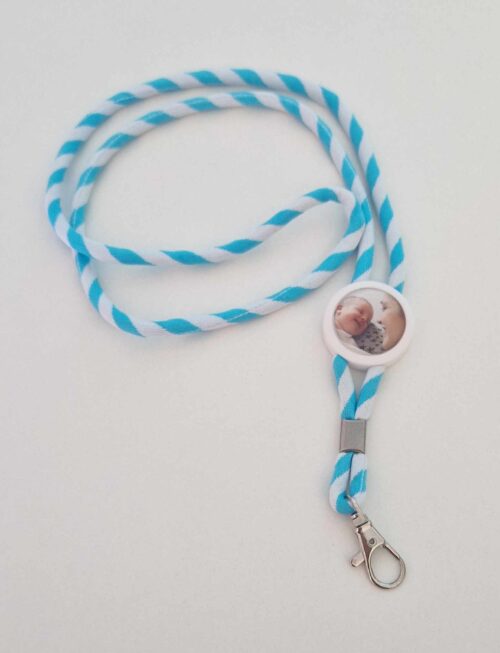 Fita porta chaves ou porta cartões com foto