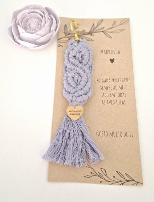 Porta chaves macramé lilás - madrinha