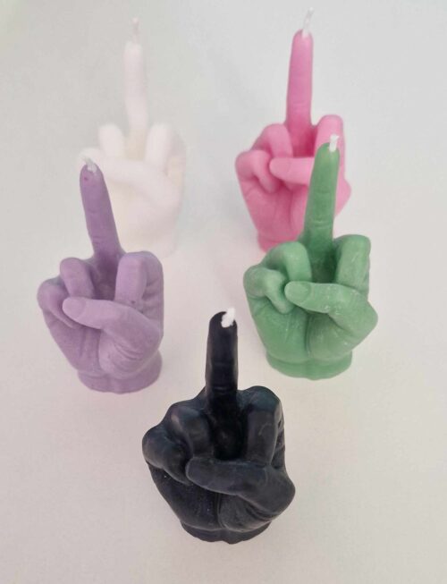 Vela Pirete (Middle Finger)