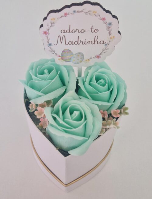 Caixa coração rosas de sabão – Adoro-te Madrinha