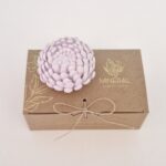 Dália lilás fechada - Cerâmica Perfumada da Mineral Organic Crafts