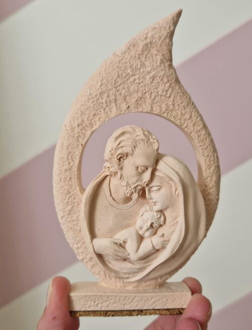 Sagrada Família Lágrima Vazada Coral - Cerâmica Perfumada da Mineral Organic Crafts