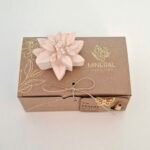 Flor de Natal Bege - Cerâmica Perfumada da Mineral Organic Crafts