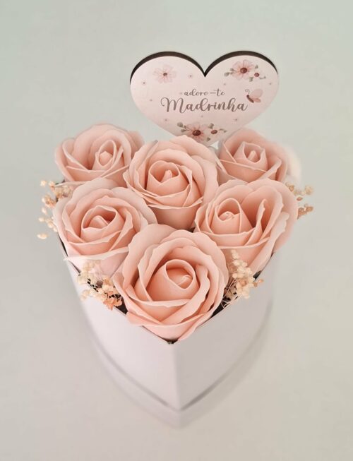 Caixa Rosas – Coração Adoro-te Madrinha
