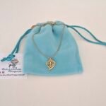 Pulseira dourada - coração de Viana